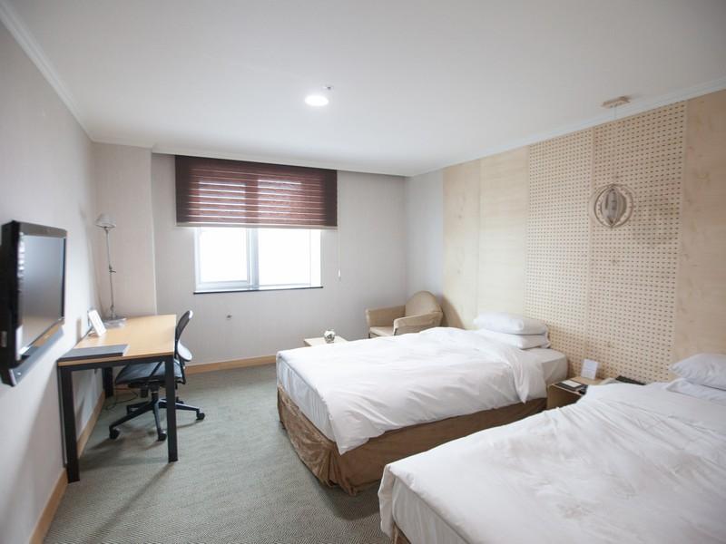 Changwon Hotel Екстериор снимка