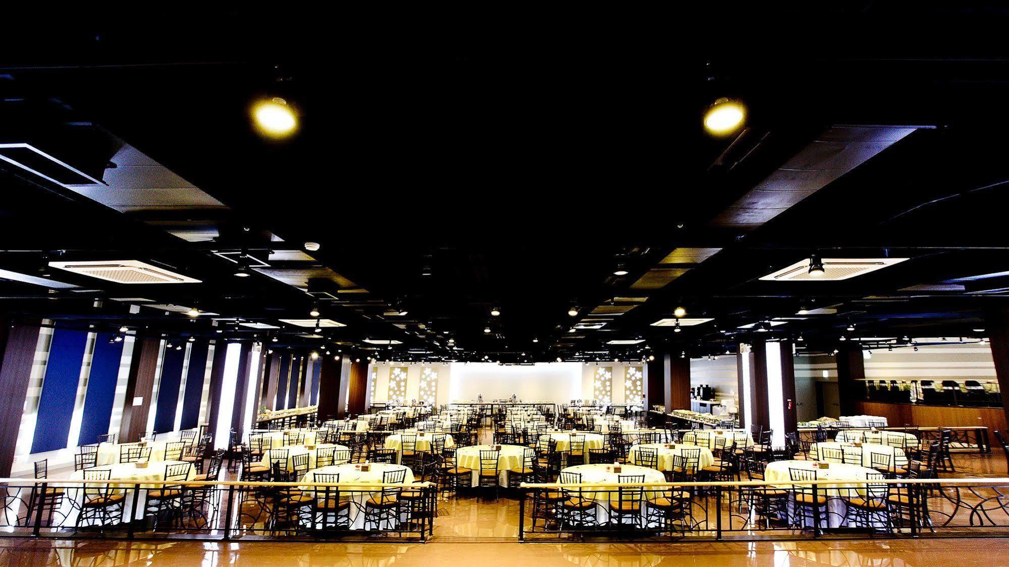 Changwon Hotel Екстериор снимка