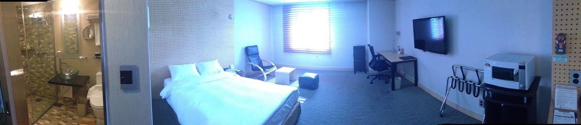 Changwon Hotel Екстериор снимка